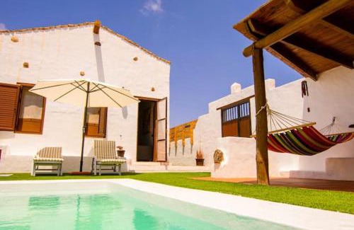Antigua Villa | Charming Villa in Antigua with private pool