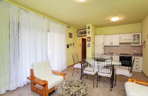 San Teodoro City Centre Villa | Charming Villa "Mery" with Patio & Garden