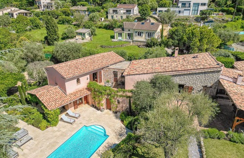 Valbonne Villa | Charming villa walking distance to Valbonne village