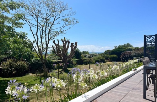 Saint-Jacques Villa | Charming villa with sea view