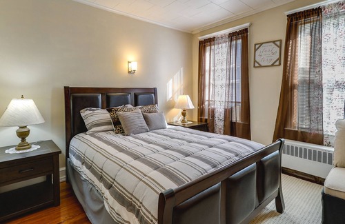 Waterbury Apartment | Charming Waterbury Gem w/ Smart TVs Near Skiing!