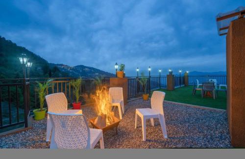 Fagu Hotel | Charvi Regency I Vacations I Conference I MICE I Family Events I Open Air Terrace I Sky Bonfire I Wooden Rooms With Pvt Balconies I Charvi Retreat by Exotic Stays