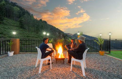 Fagu Hotel | Charvi Regency I Vacations I Conference I MICE I Family Events I Open Air Terrace I Sky Bonfire I Wooden Rooms With Pvt Balconies I Charvi Retreat by Exotic Stays