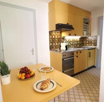 Martina Apartment | Chasa Betty - Im Garten der drei Länder