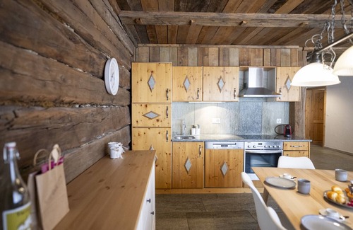 Sent Apartment | Chasa Rustica – Modern 3-Room Apartment with Traditional Charm in Sent