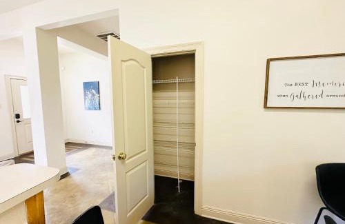 Pine Grove Apartment | Chateau 12