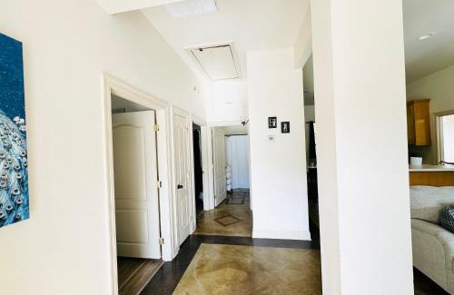 Pine Grove Apartment | Chateau 12