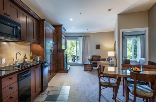 Mont-Tremblant Hotel | Chateau Beauvallon