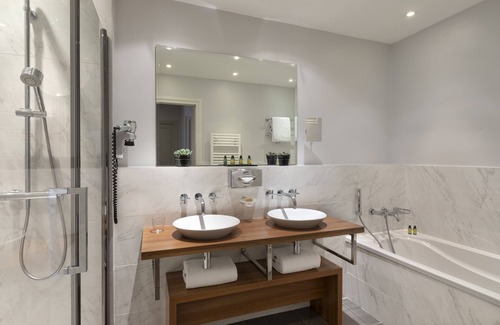 Tours Hotel | Château Belmont Tours by The Crest Collection