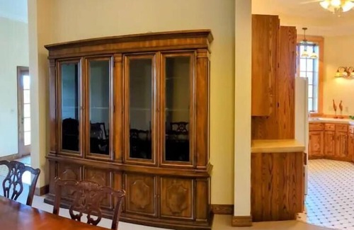 Hydetown House | Chateau Cheval- La Maison