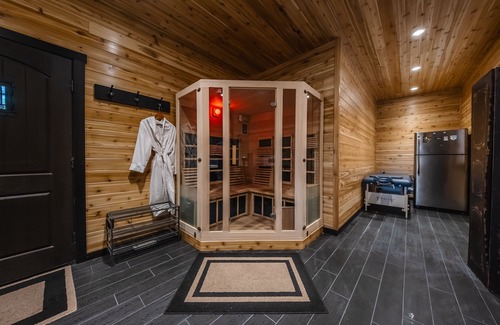 Fortine House | Chateau Fortine – Retreat for 6!
