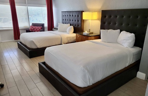 Bostroms Lower Ormond Beach Hotel | Chateau Mar Beach Resort