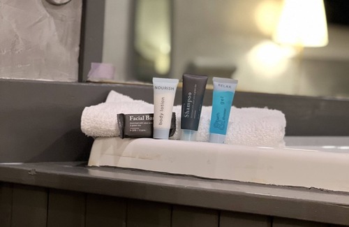 Norristown Hotel | Chateau Suites