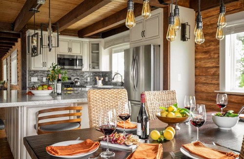 Temecula Villa | Chateau Syrah by AvantStay | Picturesque Estate w/Pool, Hot Tub & Pickleball