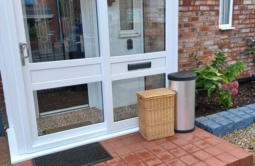 Liverpool House | Cheapest Rooms Close to City Centre