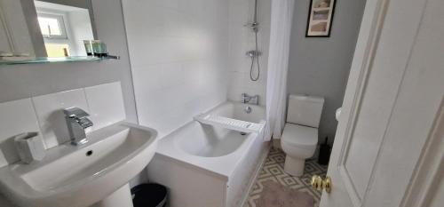 Manod House | Cheerful 2 bed home with mountain views