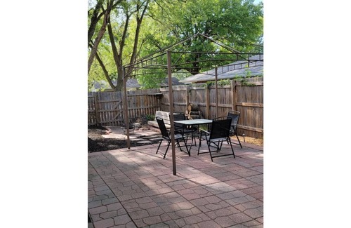 Lincoln House | Cheerful 4 room house