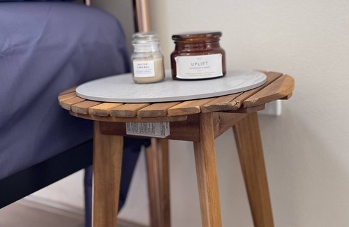 Sydney Apartment | cheerful, convenient, sun filled One Bedroom retreat. Close to Public transport.