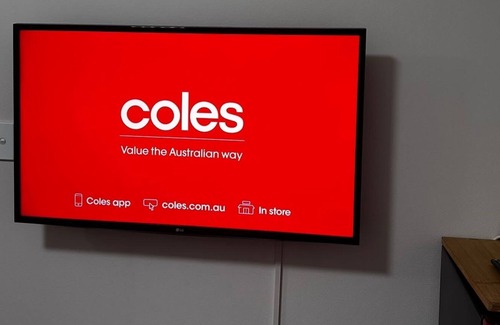 Sydney Apartment | cheerful, convenient, sun filled One Bedroom retreat. Close to Public transport.