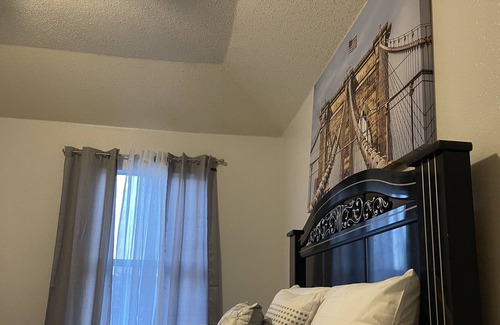 Fort Worth House | Cheerful one private bedroom in a house. Quiet, clean and safe community