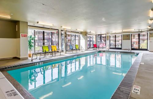 Chelan Apartment | Chelan Resort Suites Sunny Livin 111