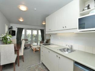 Nelson Hotel | Chelsea Park Motor Lodge
