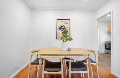 Cheltenham House | Cheltenham Charm by Ready Set Stay