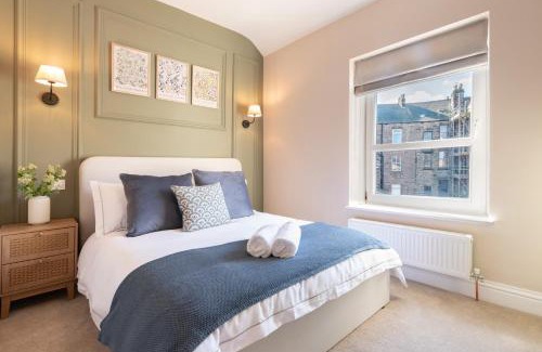 Harrogate City Centre Apartment | Cheltenham Loft
