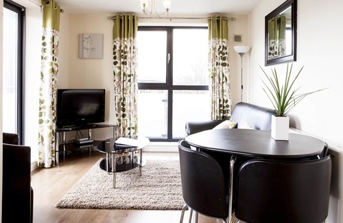 Cheltenham Apartment | Cheltenham Plaza
