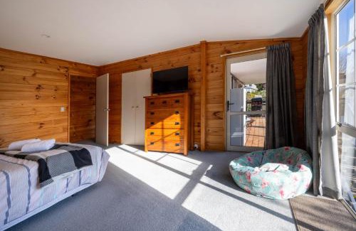 Akaroa House | Chemin Wonder - Akaroa Holiday Home