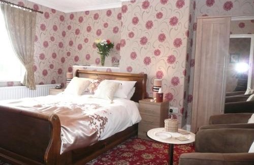 Ruswarp House | Cherry Blossom Guest House