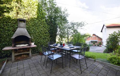 Zagreb Apartment | Cherry Flower - suburban area Zagreb