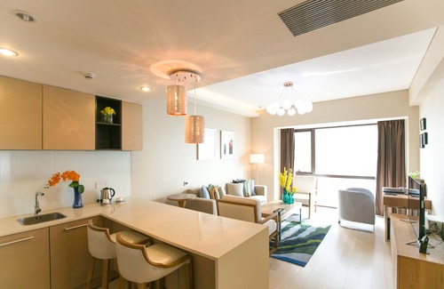 Shinan District Hotel | Cherry Residences May-Fourth Square