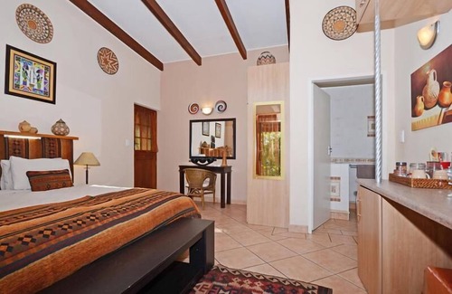 Linden Bed & Breakfast | Cherry Tree Cottage Linden Bed and Breakfast