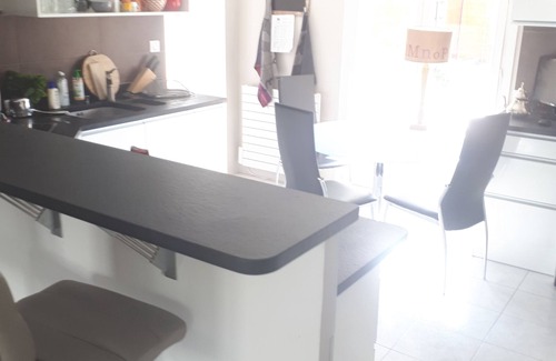 Limours Villa | CHEVREUSE VALLEY VILLA RENTAL WITH POOL 35 KMS FROM PARIS