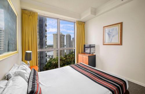 Surfers Paradise Apartment | Chevron Renaissance Holiday Apartment