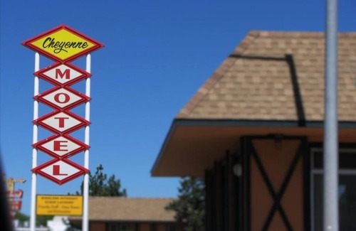 Cheyenne House | Cheyenne Motel