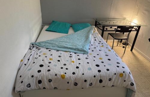 Saint-Denis-en-Val House | Chez Dapia
