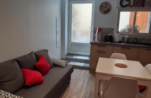 Meze Apartment | chez le tit