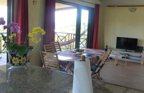 Sainte-Rose Ski Chalet | Chez Solange et Michel