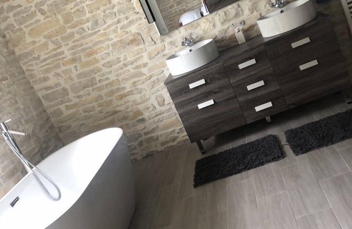 Druyes-les-Belles-Fontaines Other | Chic farmhouse in the Burgundy Countryside