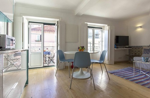 Misericordia Apartment | Chiado Blue by Homing