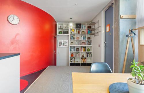 Newtown Apartment | Chic 1-Bed Apartment in the Heart of Newtown