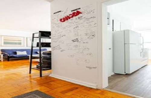 Wexford Apartment | Chic 1-bedroom apartment in fabulous Toronto with AC, WiFi