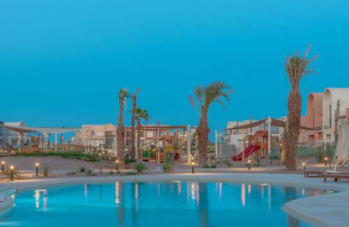 Shurtah al-Dakhlah Apartment | Chic 1 BR with private jacuzzi