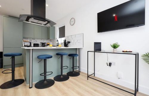Roath Apartment | Chic 2 Bed Flat near Central Cardiff