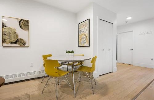 West End Apartment | Chic 2 Bedroom Condo in Stylish Condo West End DT