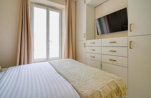 Saint-Mande Apartment | Chic 2BR for 6 Guests in Paris