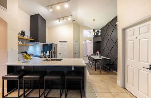 Sunrise Lakes House | Chic 3BR Retreat w/Pool Near Disney Magic