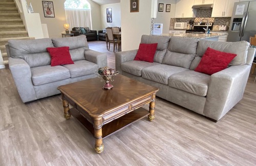 Lindfields House | Chic 4-Bedroom Home w/Pool, Lake View, & Games Room - Minutes from Disney